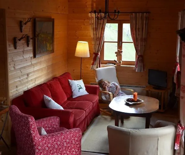 Marhuette بيت خشبي